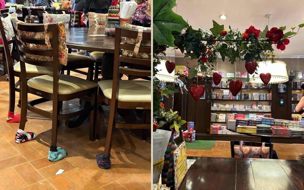 Detalhes da Sans Souci Café e Bistrô em Campos do Jordão, com cadeiras decoradas, livros e ambiente acolhedor.