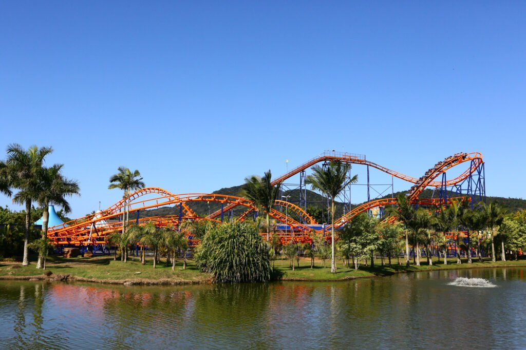 Montanha-russa Star Mountain no Beto Carrero World durante viagem em família com crianças.