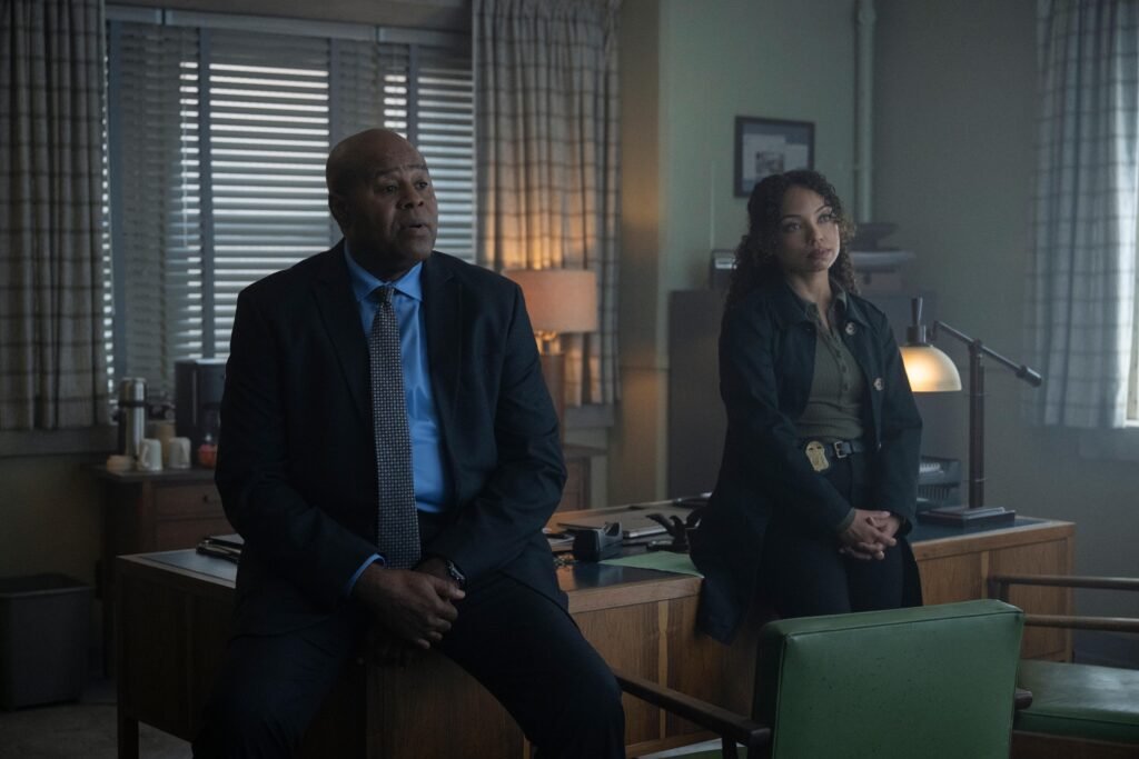 Sarah Greer e Max Williams em Eu Vou Te Encontrar, série de suspense da Netflix baseada em Harlan Coben.