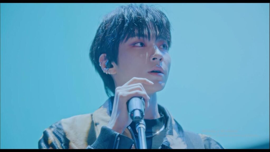 Han Seo-jun cantando Starlight em uma cena emocionante do dorama Beleza Verdadeira.