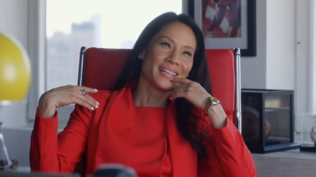 Kirsten, personagem de Lucy Liu em O Plano Imperfeito, comédia romântica da Netflix.