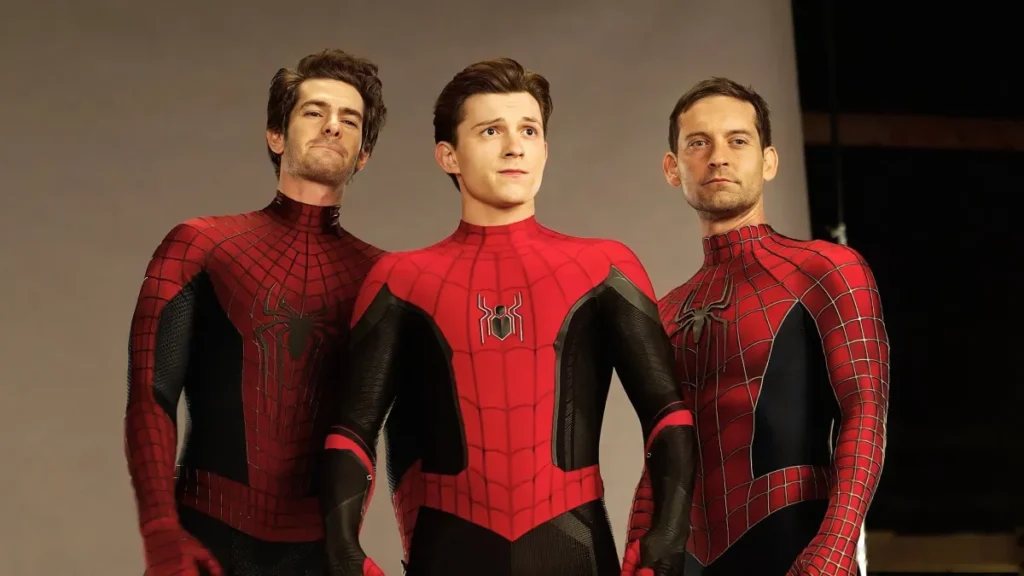 Tobey Maguire, Tom Holland e Andrew Garfield como diferentes versões do Homem-Aranha