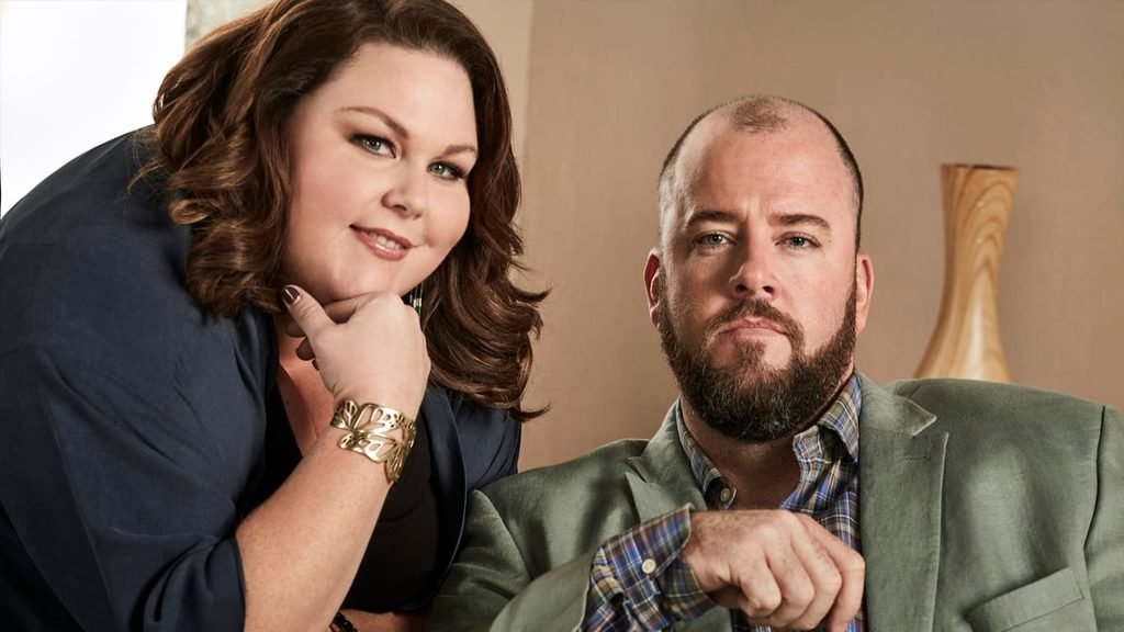 Kate e Toby em uma cena de This Is Us, representando a relação do casal ao longo da série.