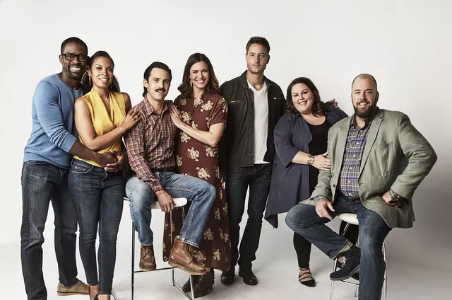 Elenco principal de This Is Us reunido em imagem promocional da série.